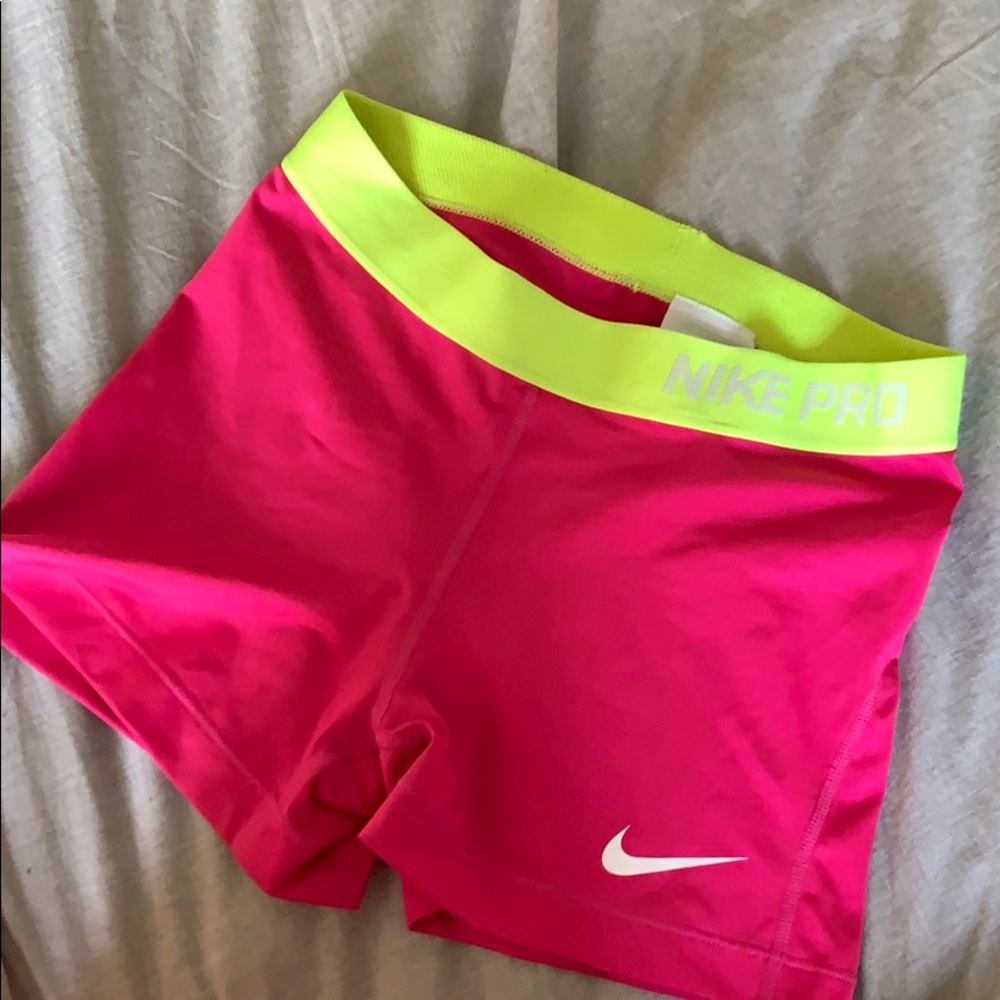 NIKE pro dri-fit shorts